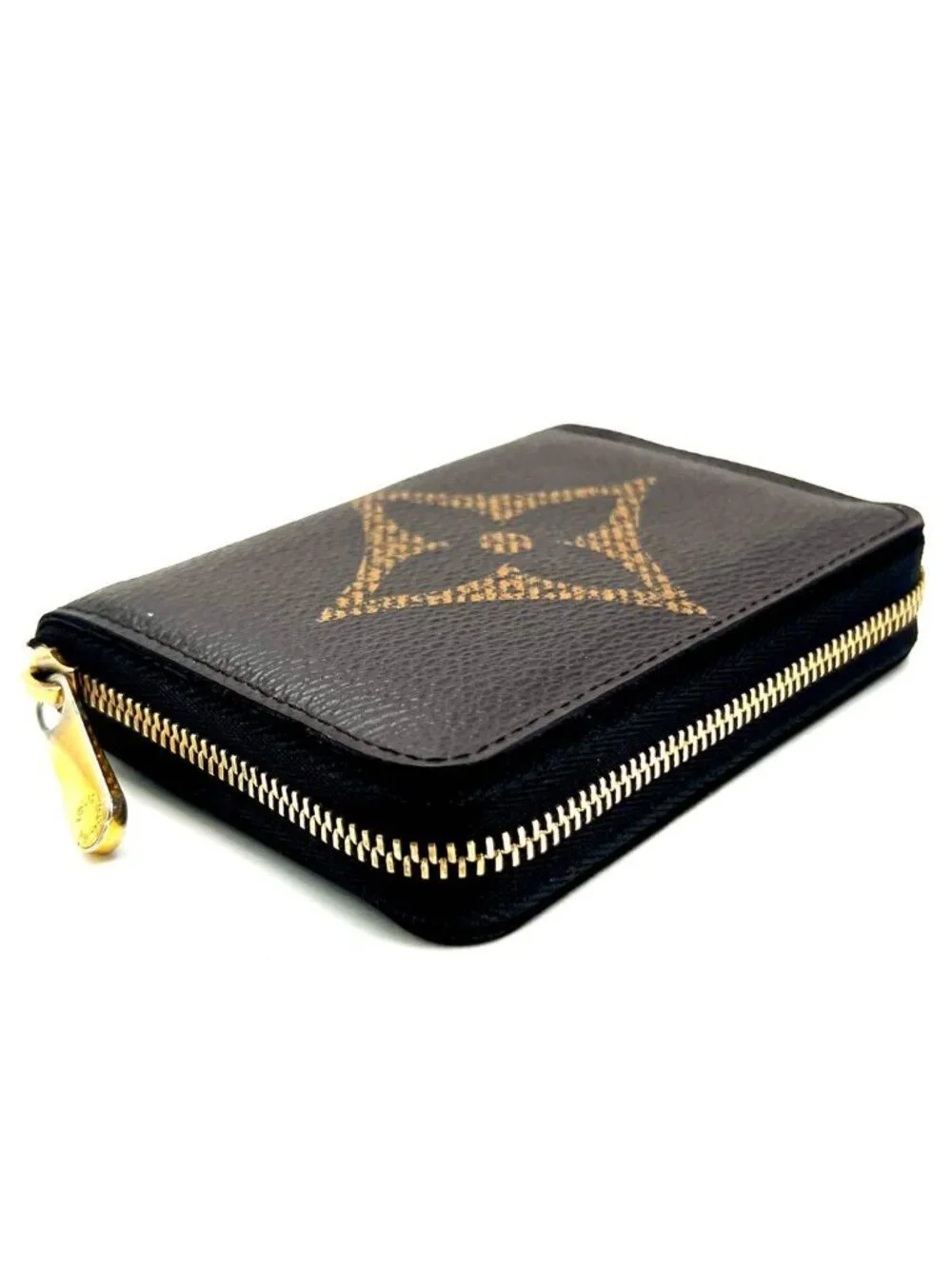Louis Vuitton Shape Monogram Giant Zippy Coin Purse